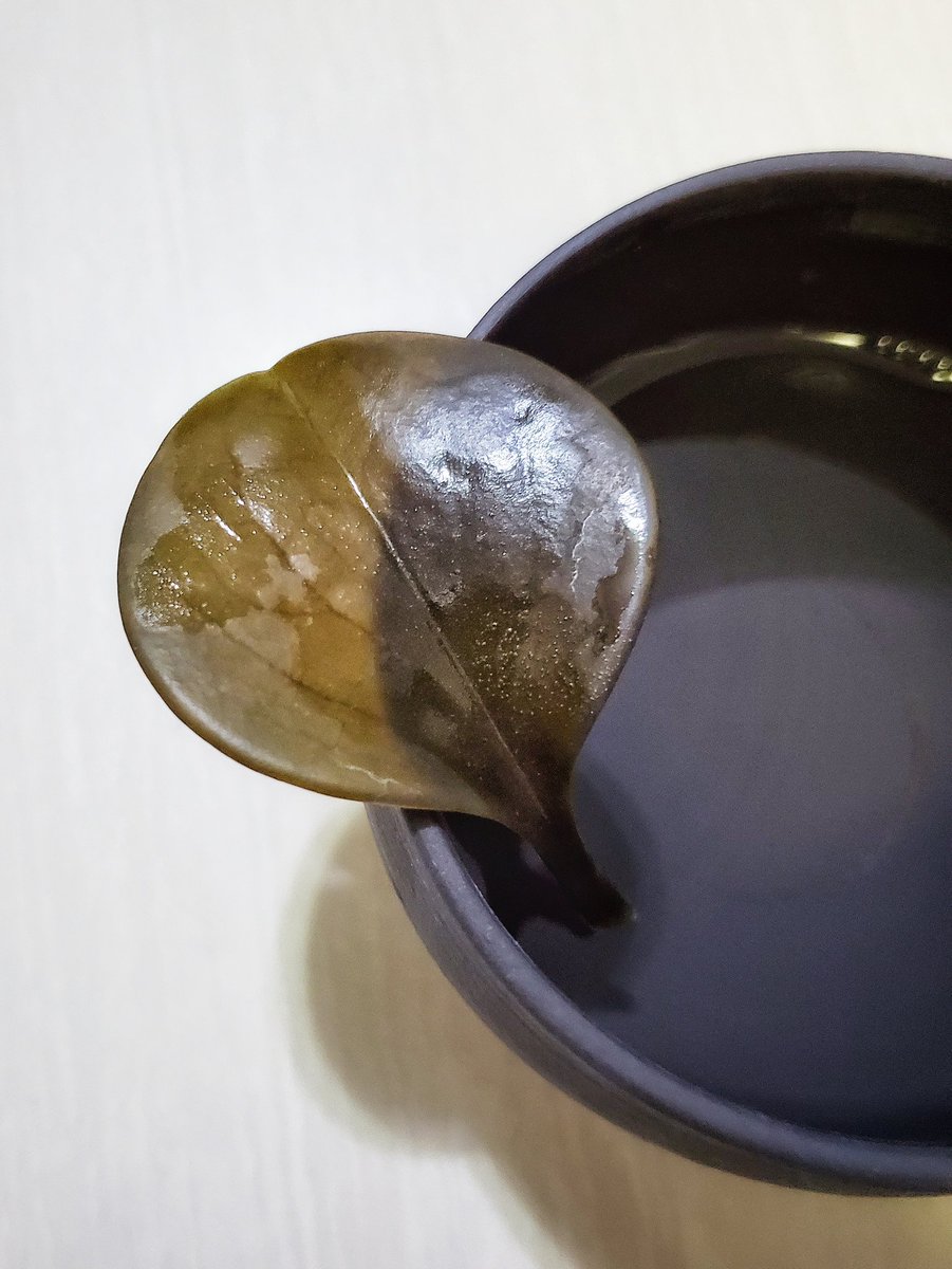 cpertamlisc's tweet photo. Became transparent
#陶藝
#pottery #ceramics #potteryhk #hkceramics #ceramicdesign #art #artwork #bowl #functionalware #ceramicart #clay #porcelain #blackice #handmade #handmadeceramics #wheelthrown #wheelthrownceramics #cpertamlisc #hkartists #hk https://t.co/f7BsFAgWM0