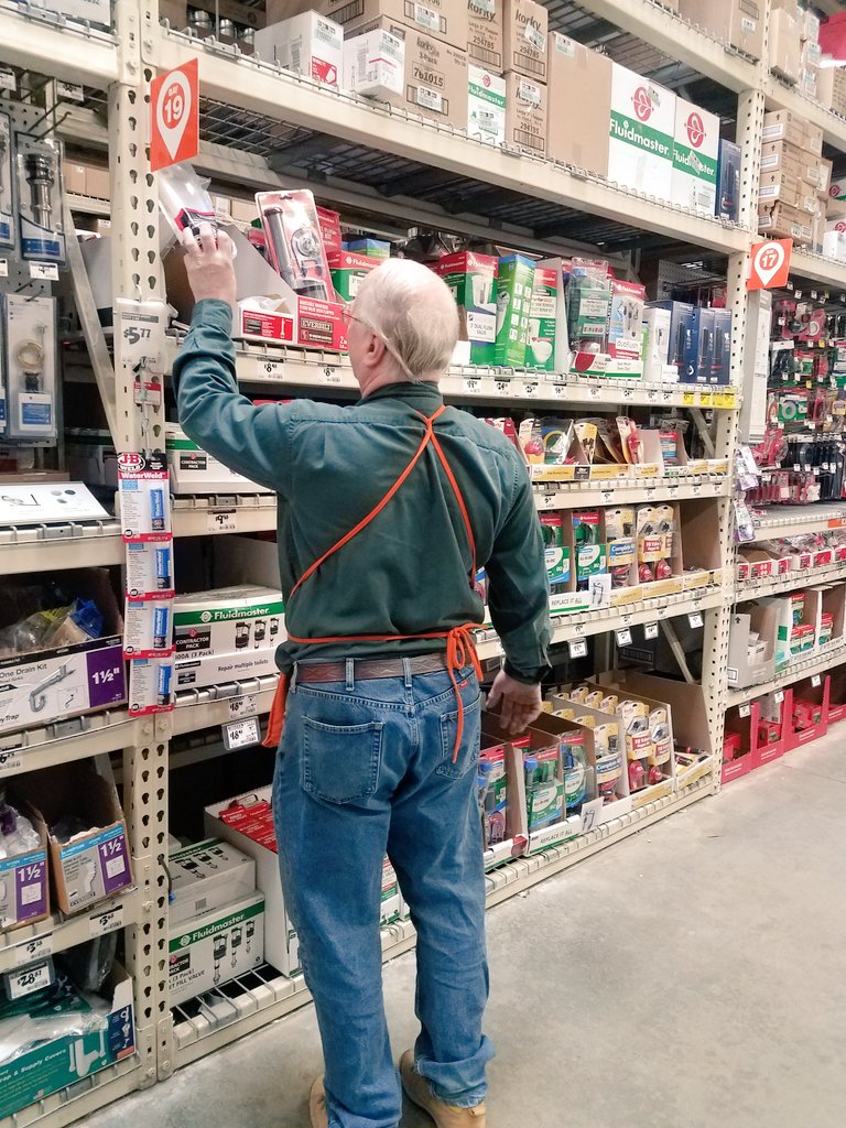 maria_gianos's tweet photo. Morning Blitz @ 6209 getting back in stock @hmalak @scottgseam https://t.co/PAgu5MZSfa