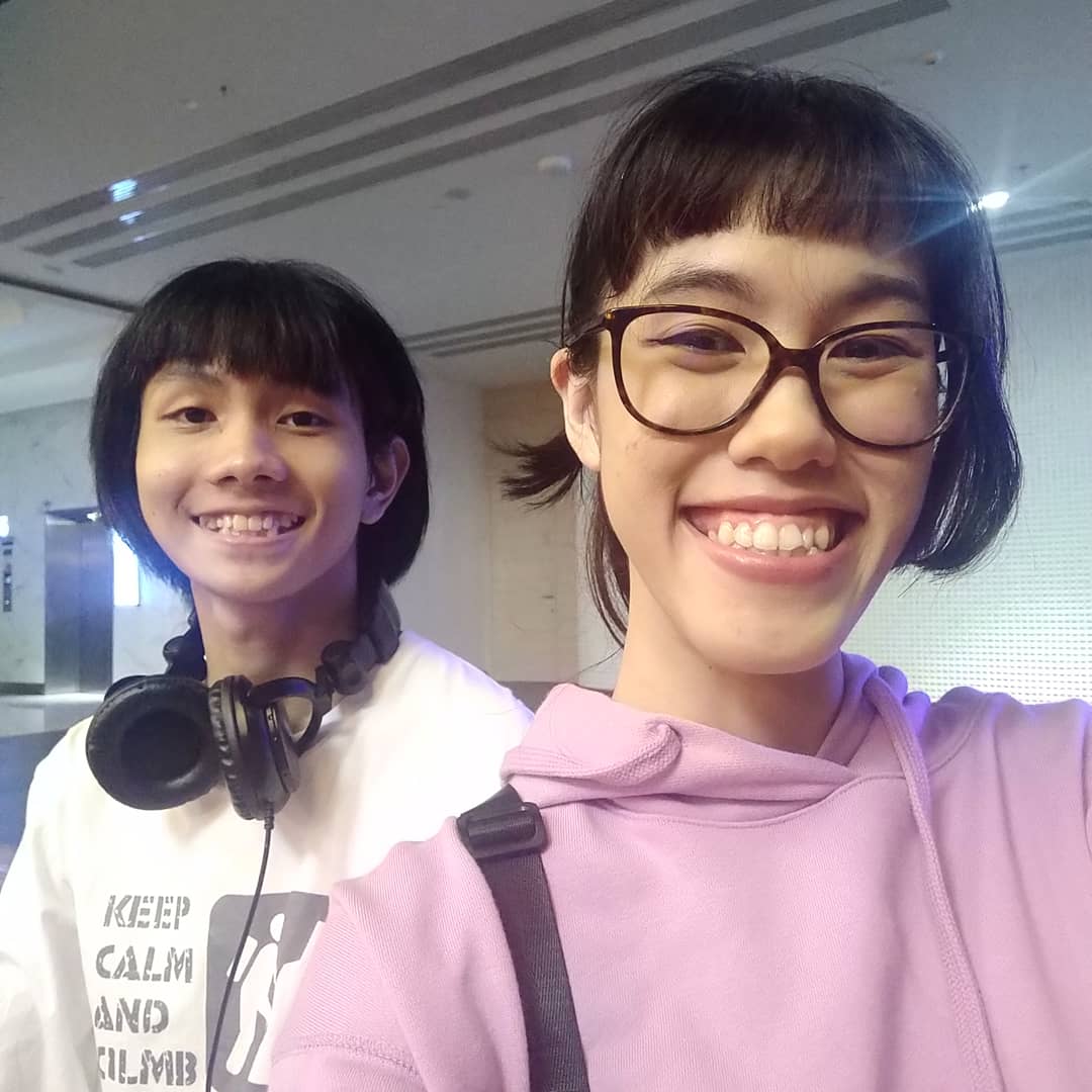 limestheory's tweet photo. สวัสดีชาวโลก พวกเราชาววัลแคน ช่วงนี้เงียบๆก็คือไปตัดผมมาใหม่ และซุ่มทำซิงเกิลที่สองอยู่ ฝากติดตามกันด้วยนะ 🖖🖖🍋🌟 #limestheory https://t.co/CJNytHS0mF