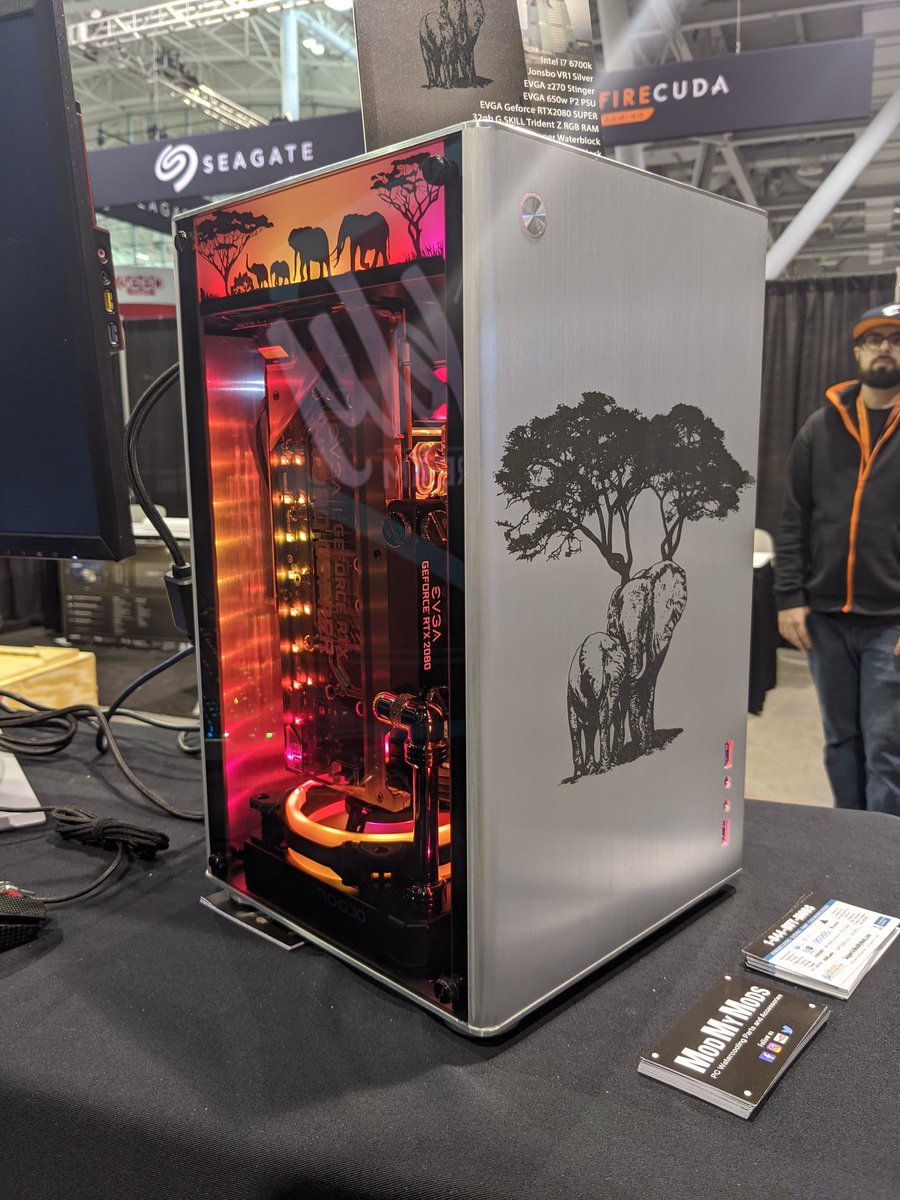 ModMyMods's tweet photo. Last day of #PAXEast2020 Make sure to stop by the @TEAMEVGA booth and check our the #treeofwife https://t.co/0BIrunPHo6