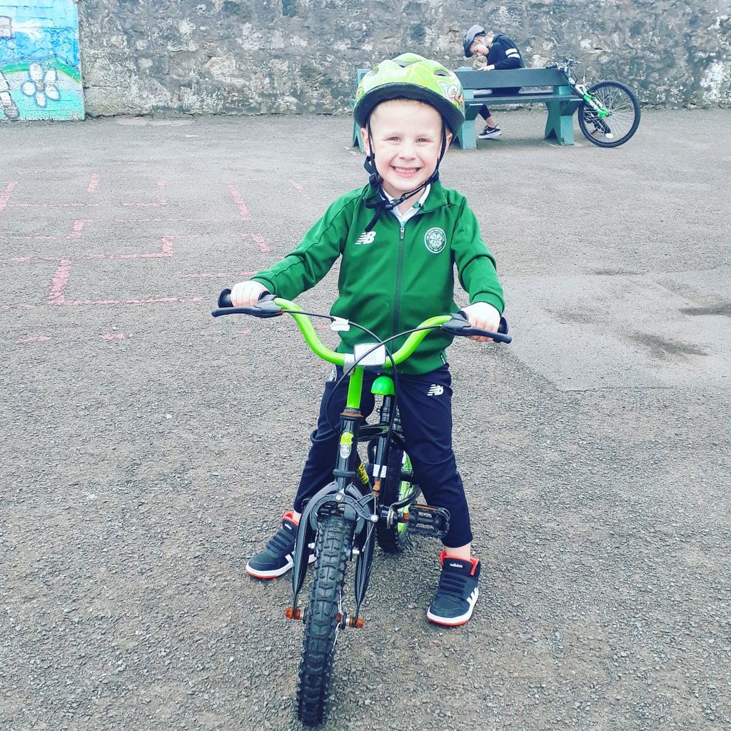 DeniseForsyth8's tweet photo. Bradley p1 out on his bike 2 get some exercise and 2 see how is body feels after,,,,tired he said @BainsfordPS https://t.co/0P3pSvxsKT