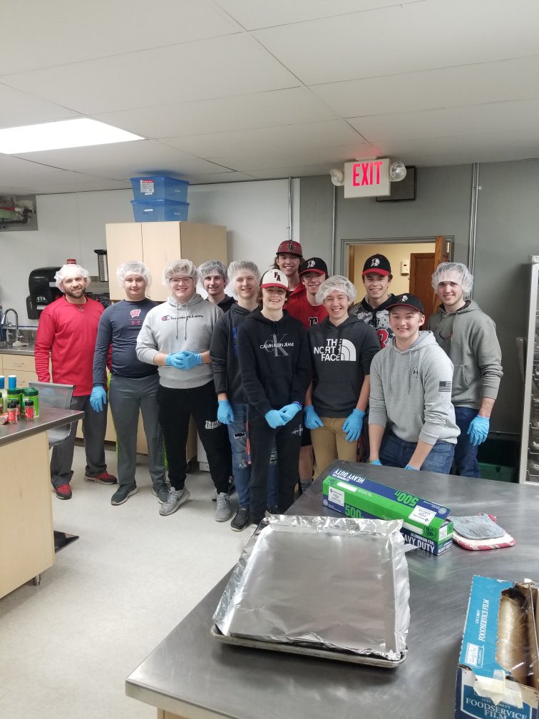 BaseballFahs's tweet image. Earlier this week, members of the team volunteered their time to give back to the community! They helped serve dinner an Fort Methodist Church. Blackhawk Baseball is more than just a sport, it’s about growing in all aspects of life and becoming good, respectable, hardworking men.