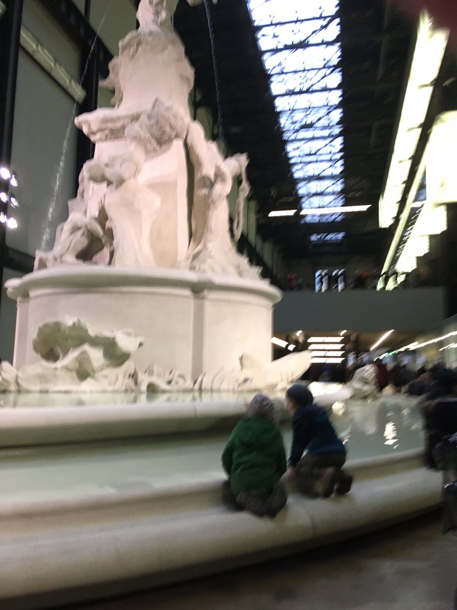 AbiJPole's tweet photo. If you’ve only got time to pop in and see one artwork @Tate, make it the big, meaningful one. But maybe don’t put your 5yr old in charge of capturing the moment...... https://t.co/YQMSVc4ffl