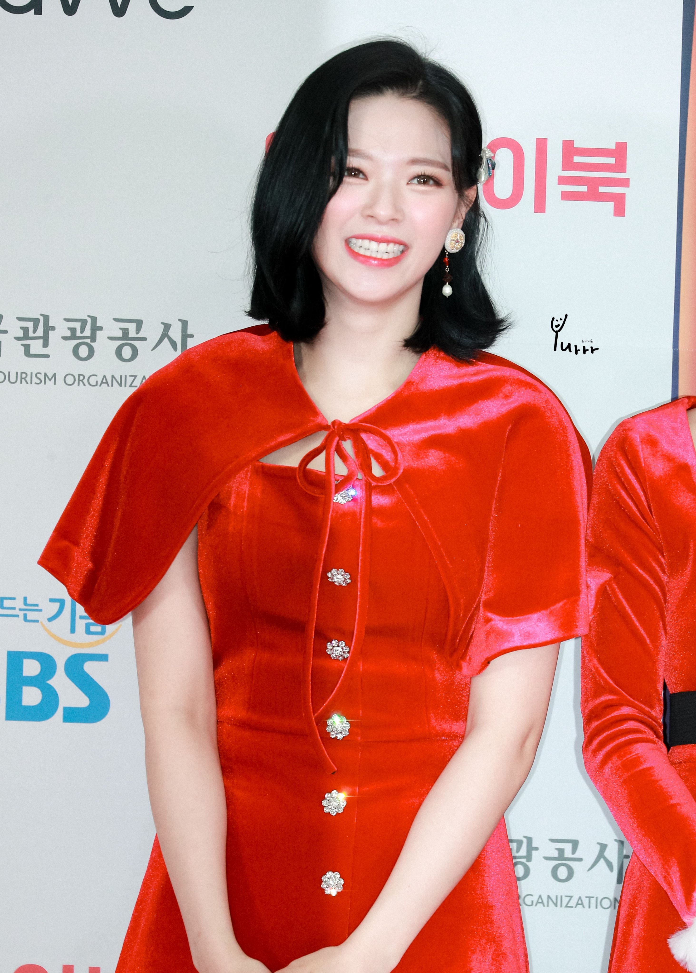 ESCPT06U0AIUCAb.jpg:orig