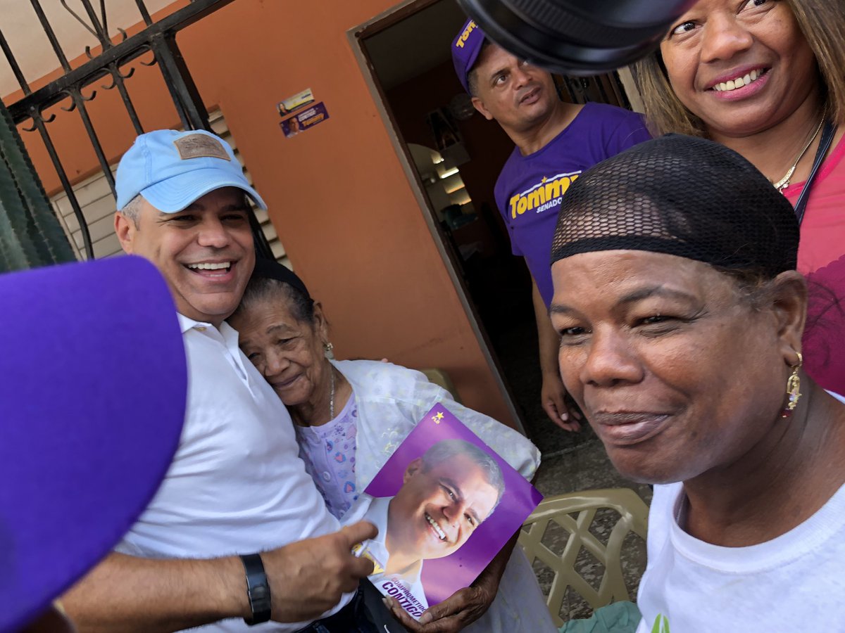 TommyGalanG's tweet photo. Hatillo demostró que este próximo 15 de marzo y posteriormente el 17 de Mayo votará morado entero.

#EsperanzaDeDiosDirectora
#GonzaloPresidente
#TommySenador https://t.co/bwSsg7s8rj