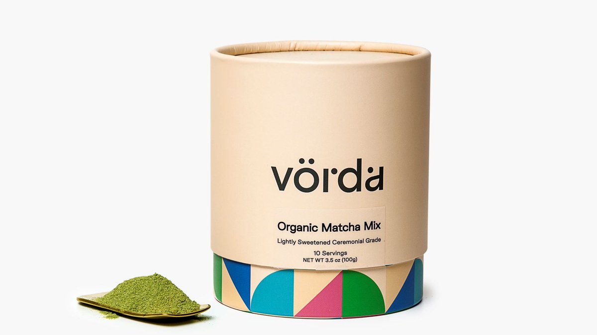 Do you love matcha but dislike the bitter aftertaste? Lightly sweetened with cane sugar we have created a perfectly balanced matcha🍵 🍃   #matcha #greentea