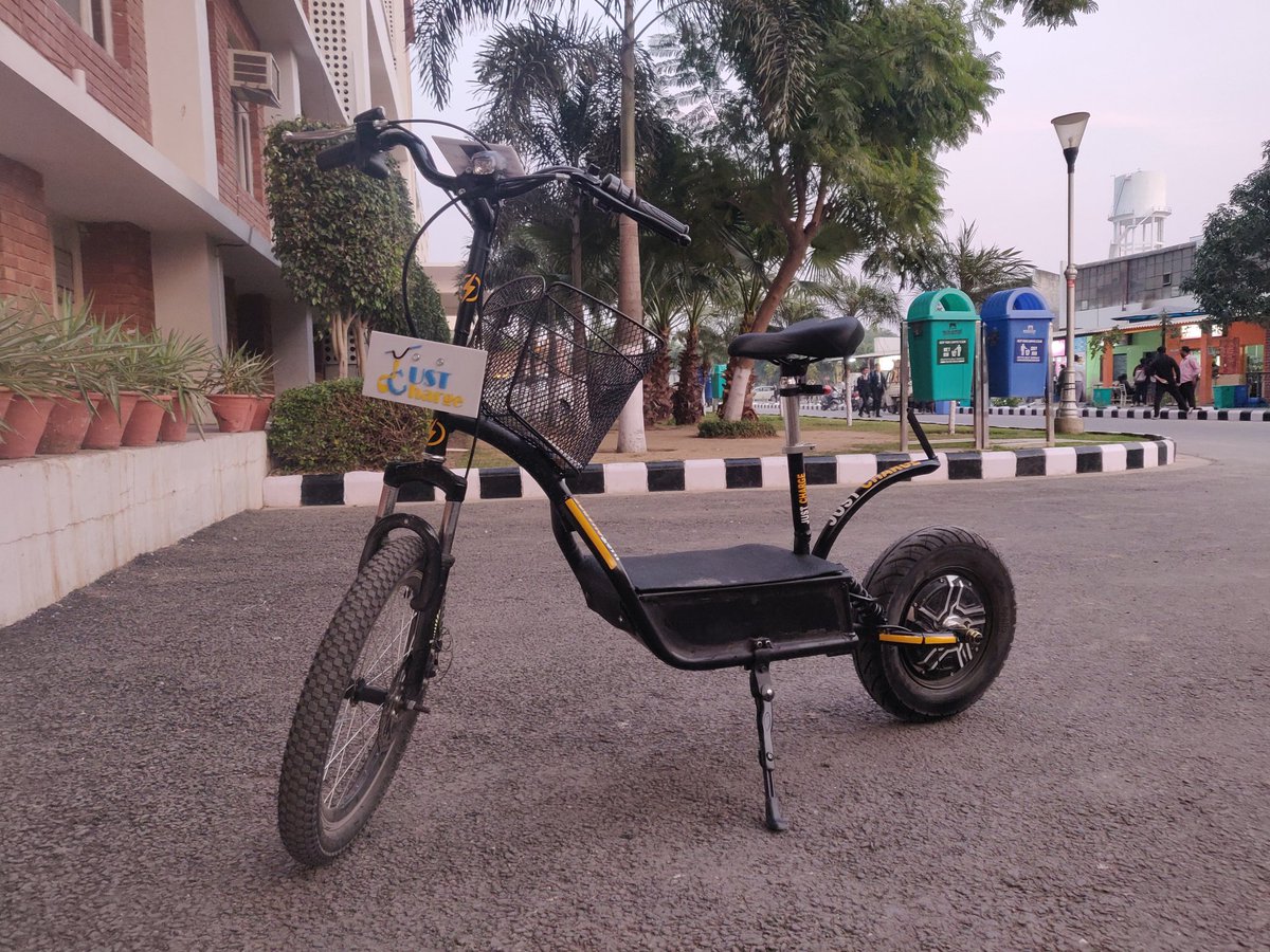 thejaichachra's tweet photo. I'm out here hustling to claim what is mine.
To what it actually looks like π₯π
Good things started in garage! ππ€
#JUSTCHARGE #JAICHACHRA #JC
#ElectricVehicles #breakingbars #CSE #automobile https://t.co/TcRXeMIdAK