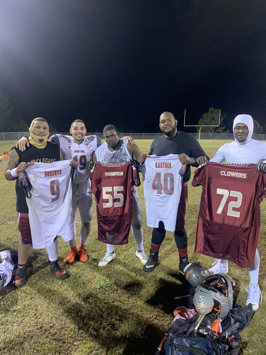 BiGG_IE's tweet photo. We might of lost a tough game , but we damn sure got our respect ‼️🦍
#Trenches #23-15 #Apdfl #Noles55 https://t.co/yN1RJ7m7BU