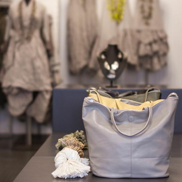 New spring handbag for your travels! The Riley Reversible Slouchy Tote by Joy Susan available in many colors! #fashion #fashionaddict #style #outfitoftheday #ootd #designer #fashionista #styleoftheday #lookoftheday #fashionlover #personalstyle #outfitgoa… ift.tt/2Twgp11