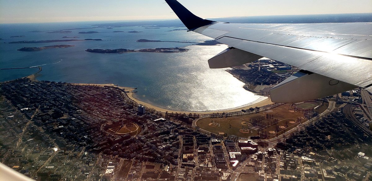 ryaphillips's tweet photo. Flew into Boston ❤ on Friday... flying, flew out today 💔 at least the view was as lovely leaving as it was flying in with @JetBlue #loveboston #wingcrushwednesday #windowseat #views https://t.co/El27Ah9KSC