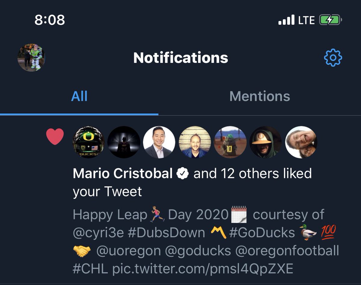 godux1987's tweet photo. @coach_cristobal likes the @cyri3e leap ππ½ββοΈday post.
Today is a good day π€π―π¦ #OregonIsFamily π¦#ThanksCoach #DubsDown γ½οΈ #GoDucks π¦βπ½ https://t.co/vY4g1kjAwH