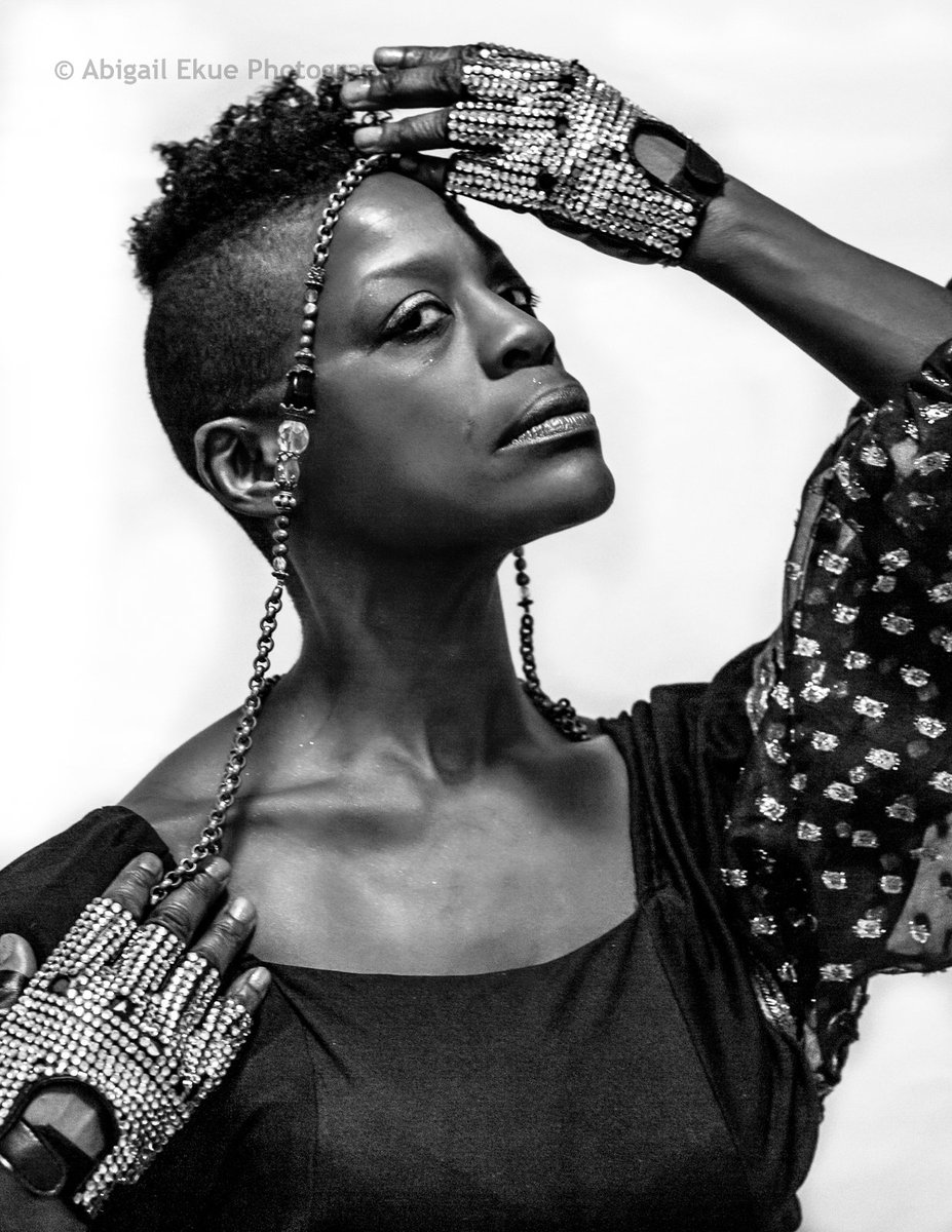 abigailwrites's tweet photo. Aixa. Ninja Starchild. Creative Quantum Queen. Multimedia Artist. Dancing Diva. -@aixaartninja | Black in Black and White π·π€©βπΎ
#photography #WomensHistoryMonth #afroglam #afropunk
https://t.co/5IqUeeco5W https://t.co/w9HT6No9Mr