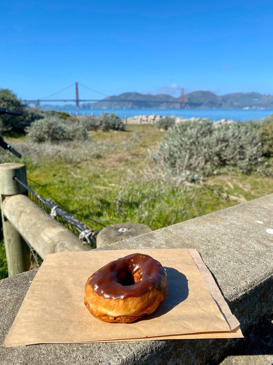 dynamodonut's tweet photo. Have you been to our Marina location? It’s just steps away from this gorgeous view 🍩🌞- Open 9-4 today - 110 Yacht Club Rd
#dynamodonuts https://t.co/nQPePhxVR8
