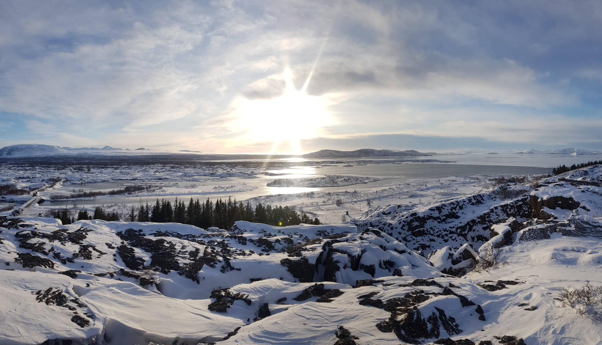 gorgeous_pix's tweet photo. A recent trip to Iceland. From u/paximperia on Reddit #recenttrip #iceland #winter https://t.co/OeR5a5UtMM
