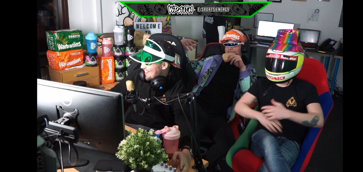 WraithEnergy's tweet photo. The #WraithFam were out in full force last night! Many prizes were won!
What shall be the next game show?!
@Warburtons We see you 😍
#WeGotThatBread #drinkwraith #giveaway https://t.co/9CUuTEqIPJ
