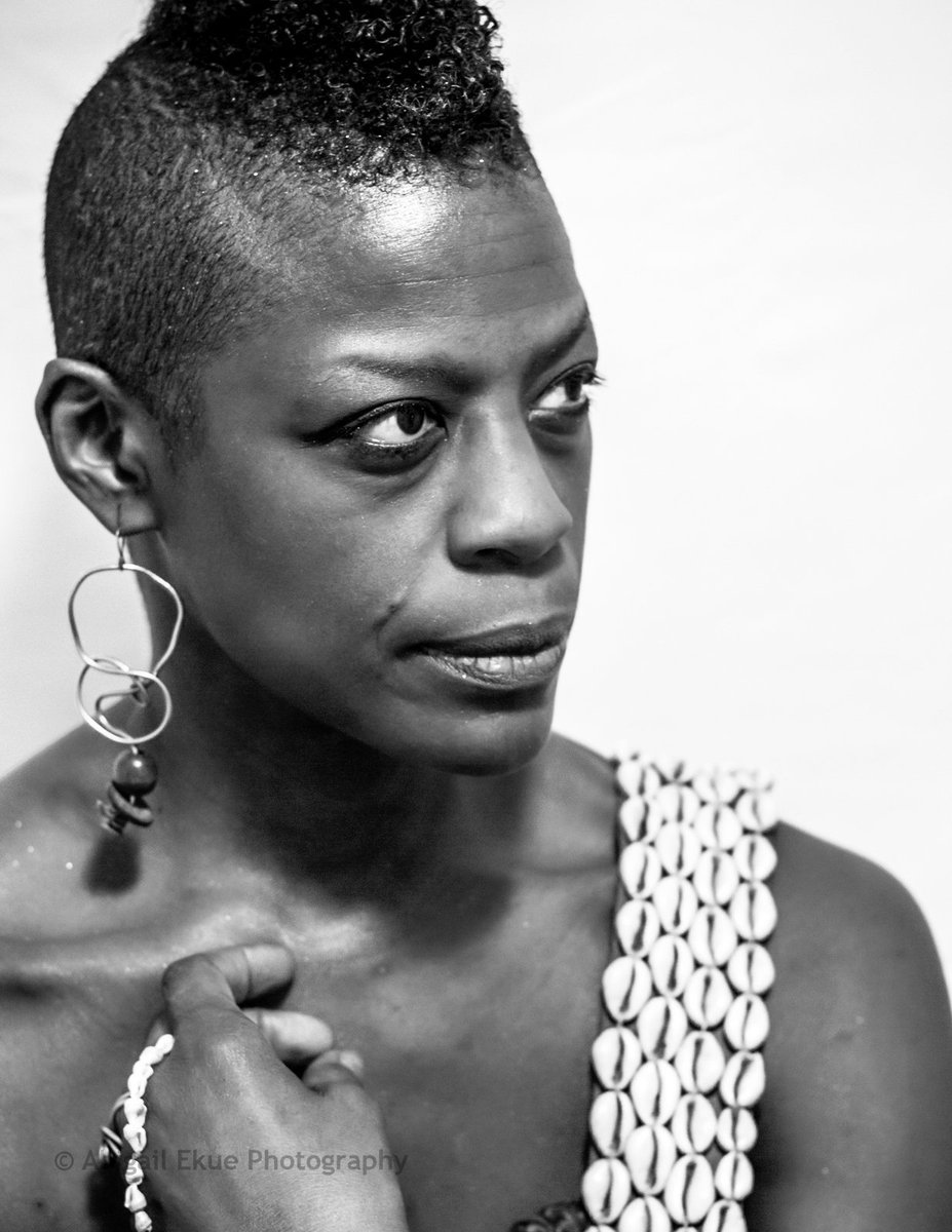 abigailwrites's tweet photo. Aixa. Ninja Starchild. Creative Quantum Queen. Multimedia Artist. Dancing Diva. -@aixaartninja | Black in Black and White π·π€©βπΎ
#photography #WomensHistoryMonth #afroglam #afropunk
https://t.co/5IqUeeco5W https://t.co/w9HT6No9Mr