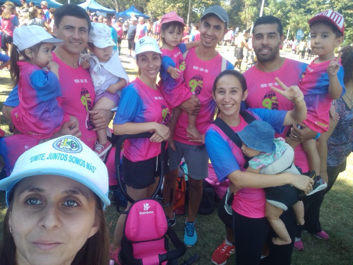 ATEARorg's tweet photo. ATEAR dijo presente en la 9na Maratón a beneficio del Htal. de Niños Sor María Ludovica de La Plata, que se realizó hoy en la República de los Niños.🏃
Compartimos algunas imágenes de esta jornada!
https://t.co/4yYp0nwMhF
#corriendoayudas #ATEAR #MaratonLudovica #atresiadeesofago https://t.co/jx2IGwRfub