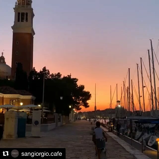 iladuva's tweet photo. #Repost @sangiorgio.cafe with @get_repost
・・・
• LOVE VENICE • Anche la bellezza di Venezia è contagiosa 🔥❤️ #venezianonsiferma #despitecoronavirus #ioamovenezia #venezia #venice #sangiorgiomaggiore #sangiorgioisland #sangiorgiocafe #café #restaur… https://t.co/ANoDLzb6JZ https://t.co/LL8vO5F8r1