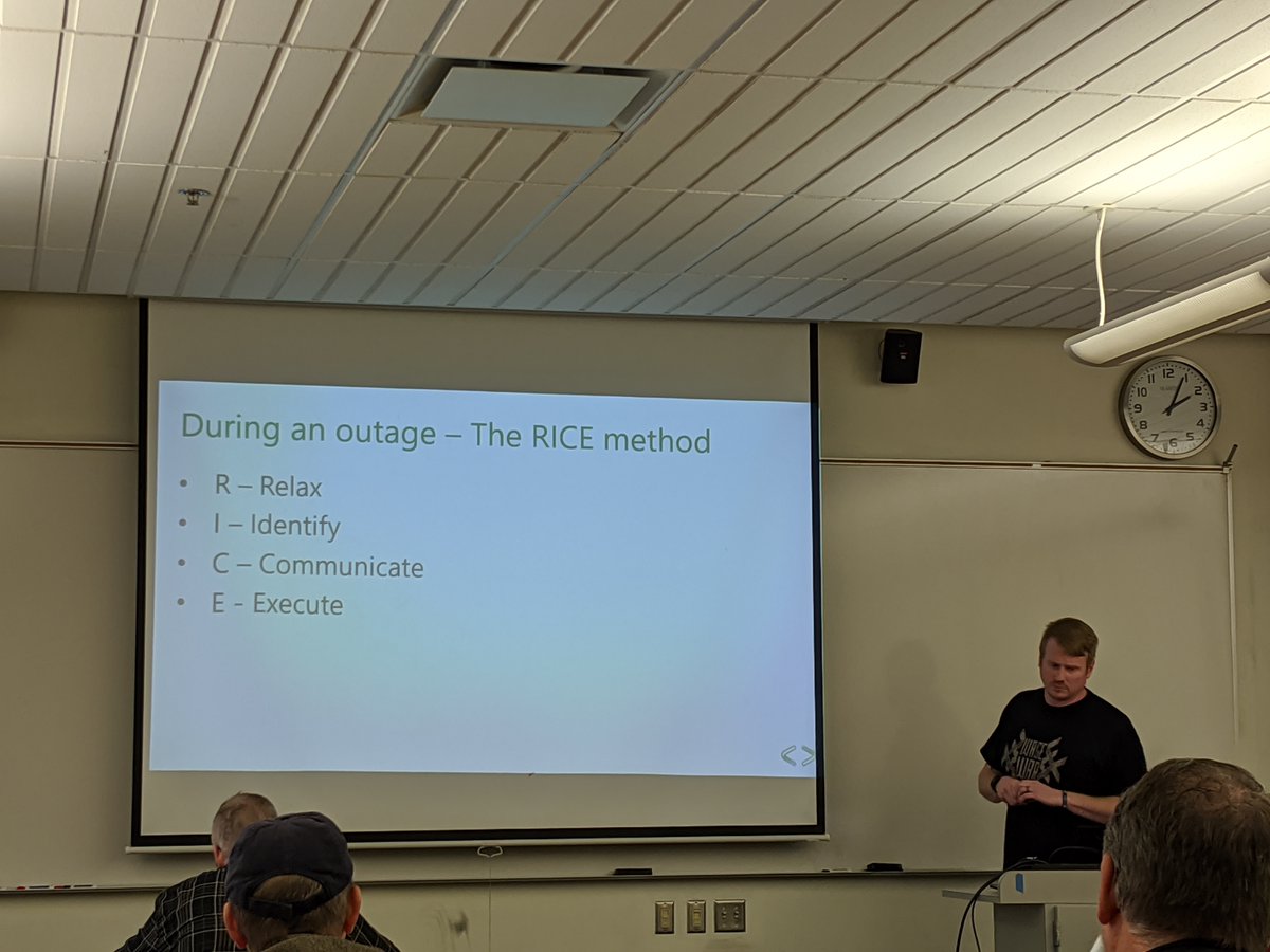 krazee_aznnn's tweet image. Some non-selfies at #SQLSatRoc