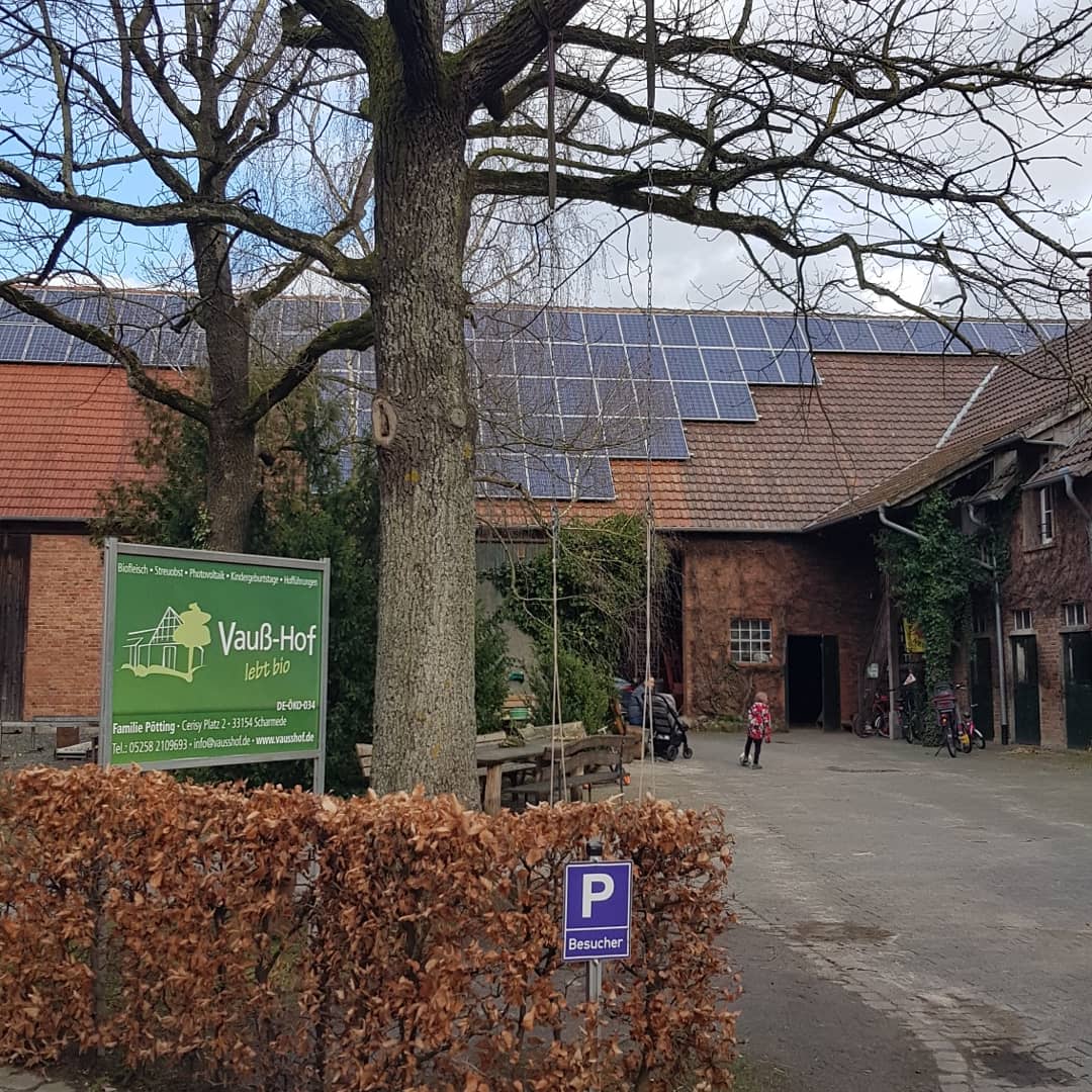 baglob_ev's tweet photo. Letzt Absprache für den gemeinsamen Workshop zur Öffentlichkeitsarbeit für den Lernort. Freut euch auf eine tolle Tagung am nächsten Wochenende. 
#lernortbauernhof #BAGLoB #buta2020 #agrar #Landwirtschaft #bauernhofpädagogik #bauernhof #schule #bildung #pädagogik https://t.co/1N71wkwWnQ