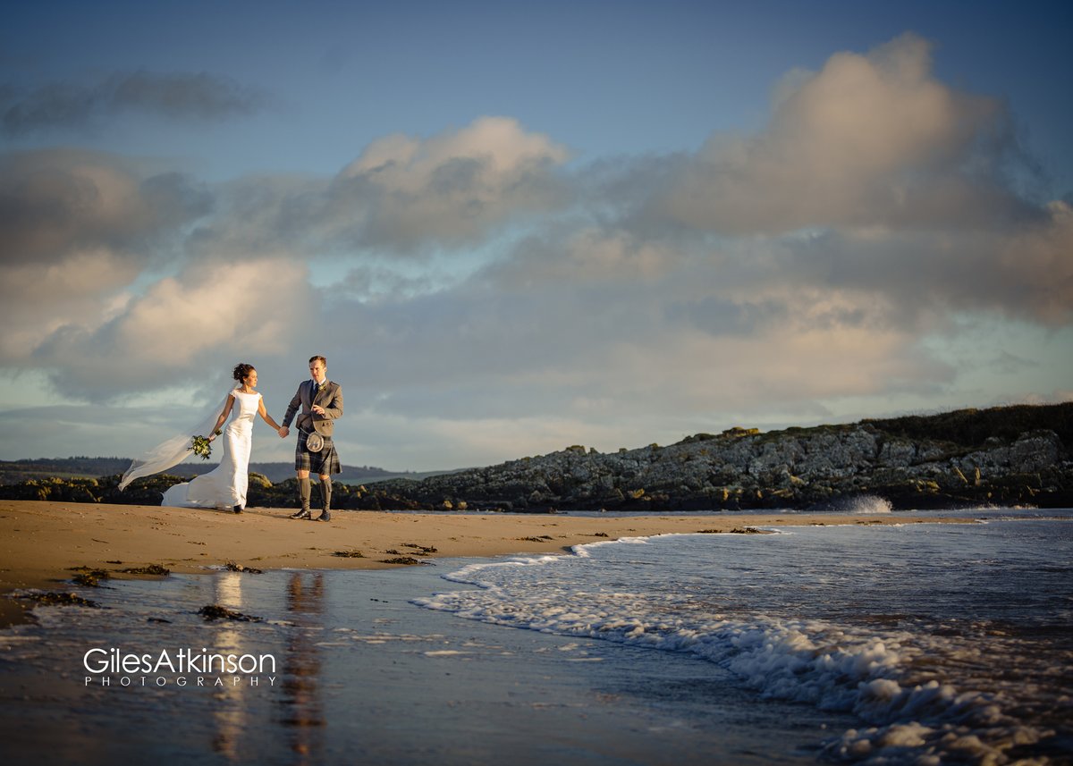 geeewizz's tweet photo. My first blog of the year...starting the year with good intentions! :) The lovely Katie and Matt who were married back at the beginning of February at @ggsyard.

https://t.co/W8nHlhx4NB

#ggsyardwedding #beachshoot #scottishwedding #scottishweddingphotographer #visitscotland https://t.co/S4fK6LpMf8