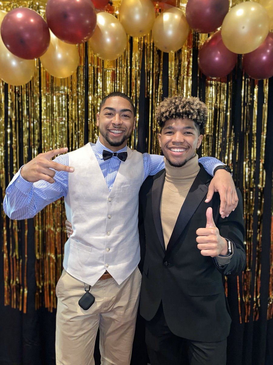 Devon_Ramlal's tweet photo. Kings on the come up #ebonyball https://t.co/PiAS5a66qh