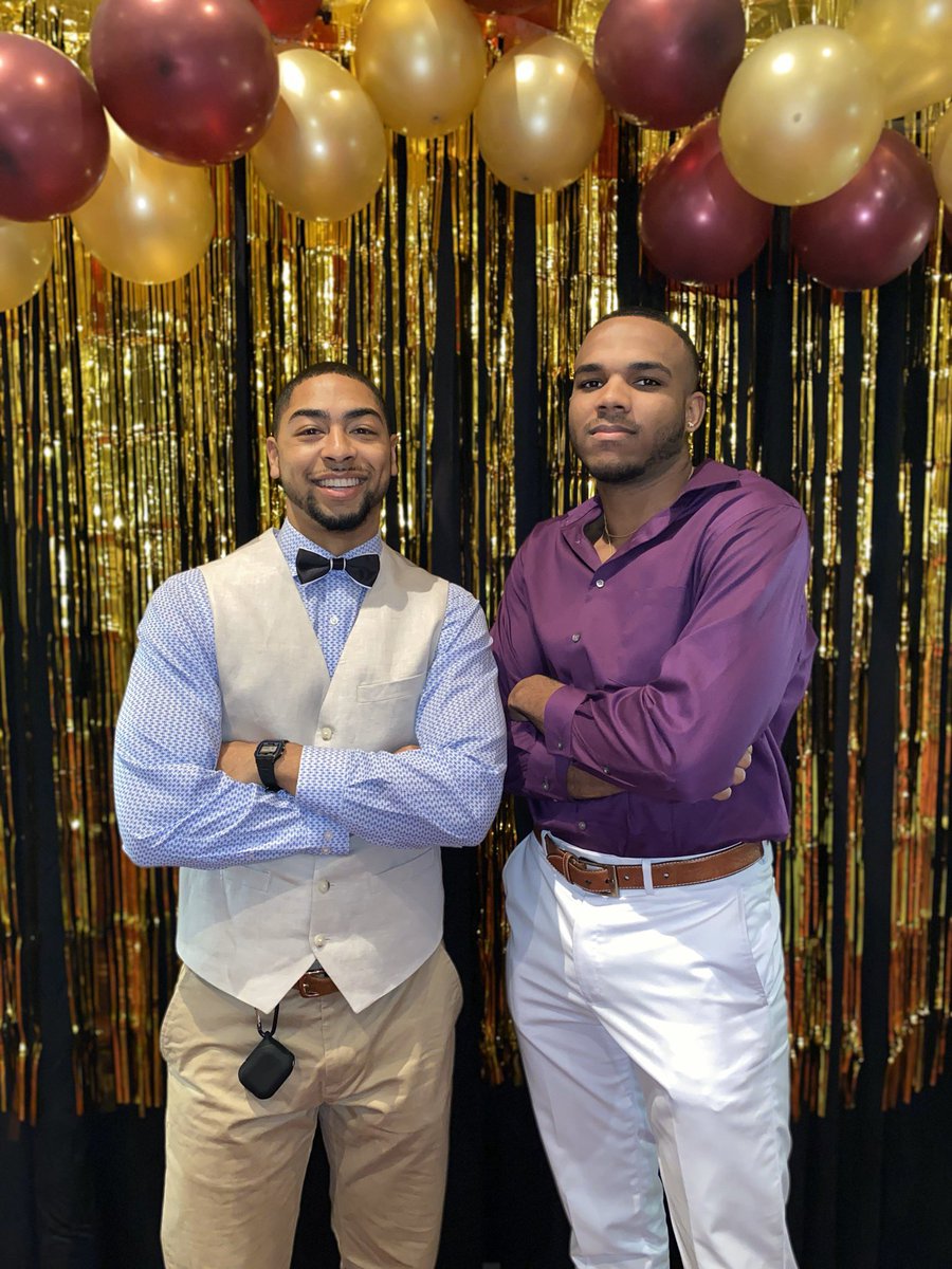 Devon_Ramlal's tweet photo. Kings on the come up #ebonyball https://t.co/PiAS5a66qh