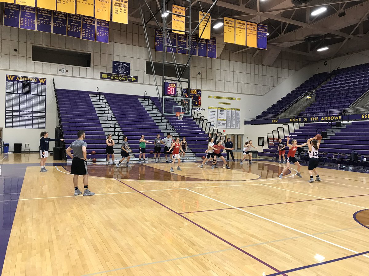 ViterboWBB's tweet photo. CHAMPIONSHIP Shoot Around ✅
#GoVHawks | #Continuingtobuild https://t.co/axZxa2T3Xw