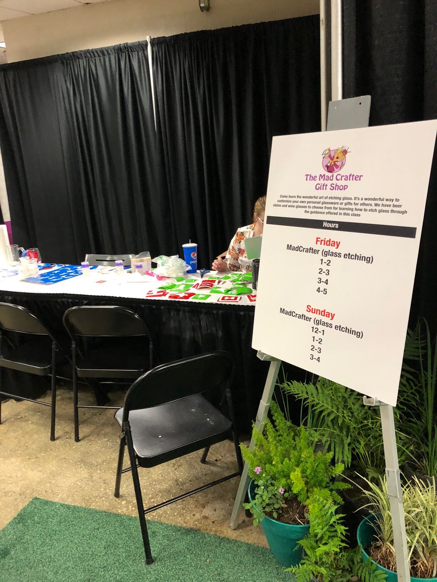 Today is the last day to enjoy the show and we have a full day planned! 

Come learn the wonderful art of etching glass at the Mad Crafter Gift Shop. It’s a wonderful way to customize your own personal glassware or gifts for others. 

#SanAntonio #SATXHomeShow