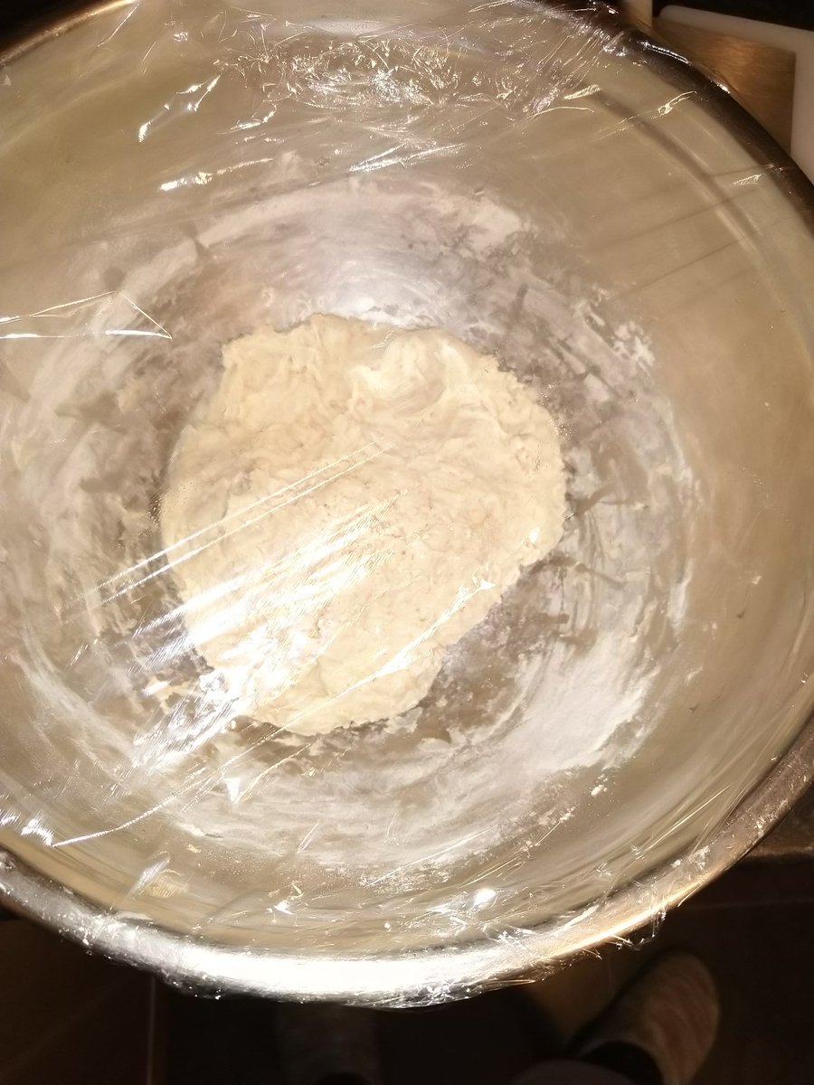 DosCatering's tweet photo. Busy again #bread https://t.co/hQHkoHOGKG