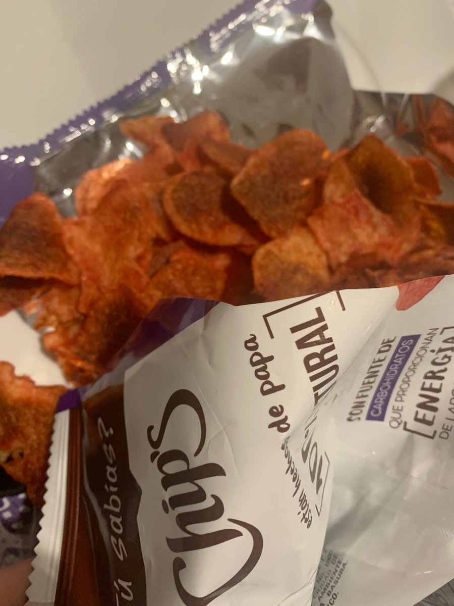 mholsch's tweet photo. @BarcelMx Compre unas papas el viernes y estaban incomibles! No es la primera vez que sus productos no están al cien pero esta vez si fue demasiado. TODAS las papas estaban quemadas, de verdad todas, no se podían comer! Por favor hagan algo al respecto! https://t.co/5GNr2UhjlN
