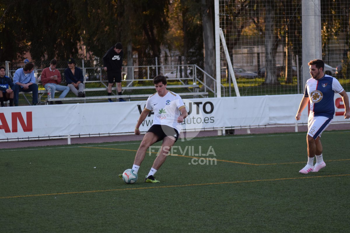 F7Sevilla's tweet photo. Football Days :) https://t.co/d7XUK14YoU