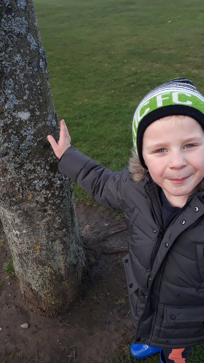 DeniseForsyth8's tweet photo. Just back from a muddy walk at park ,Bradley used his sight 2 look at pretty flowers,nose 2 smell them! He used his touch 2 feel the rough bark on the tree @BainsfordPS https://t.co/JyFIfwKiJE