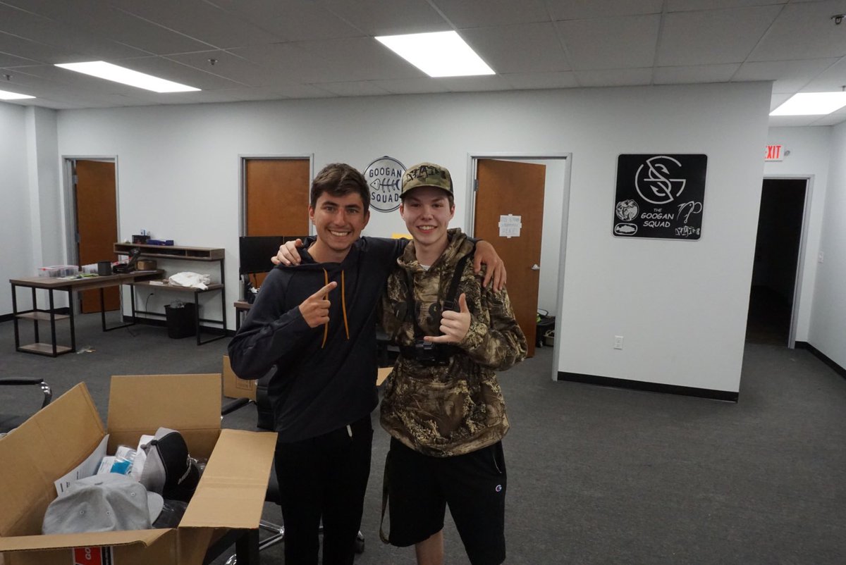 MrsLaLuvsBOOKS's tweet photo. My boy met another Googan! Heโs on Cloud 9! The fact that I even know what the Googan Sqad is still makes me shake my head...๐ณ๐ฃ
but thatโs my life!! #hookinhogstv #apbassing https://t.co/nMXB6jh8hC