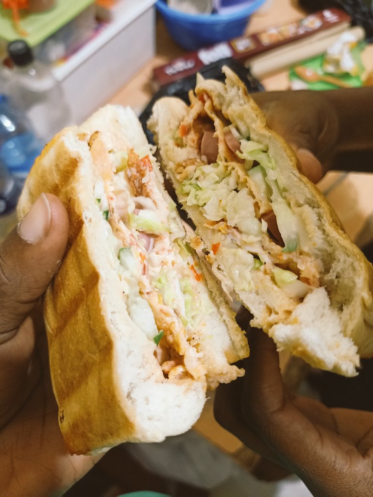 Spiceville_ng's tweet photo. Ilorin based online food store offers you the best prices and delicious food😍😍😍 send a DM today😉😉😉 https://t.co/DTQ30rMFRn