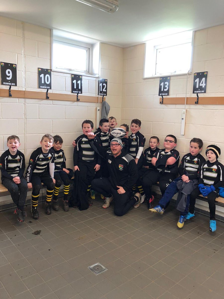 vivalafoel's tweet photo. So please to get all the teams playing today!!🏉🤗 Loads of amazing skills on show with competitive games. And great sportsmanship from everyone. 
Massive thanks to all coaches, volunteers and families for making it happen!!! #epic #wellplayed #vivalafoel #nomorestorms ⚠️ https://t.co/ri1R1IVTaQ