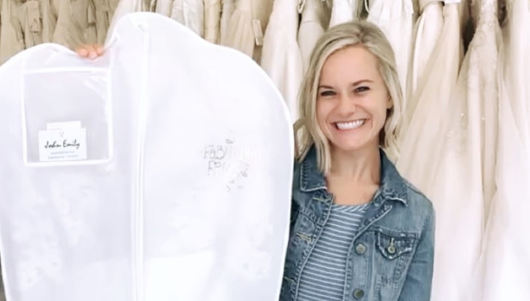 FabFrocksCLT's tweet photo. Amy will be an absolute southern belle on her wedding day! https://t.co/luXupjwq68