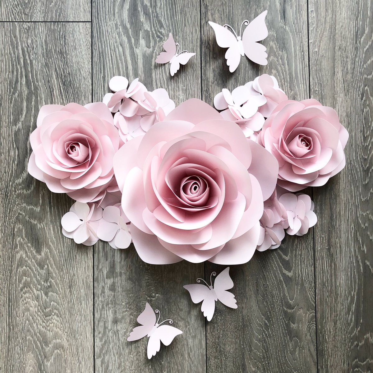 DearAmyGifts's tweet photo. @TheoPaphitis Hi Theo 👋🏼 Amy here, my business is definitely a “paper cut” above the rest. I’m a Paper florist from Liverpool who creates bespoke wall art for homes and businesses ☺️💕 #SBS #SmallBusiness https://t.co/yqcsD0WSFP