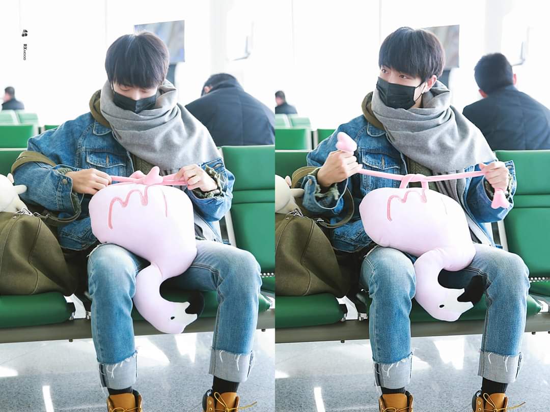 #WeLoveYouXiaoZhan
Thích anh là một sự đúng đắn