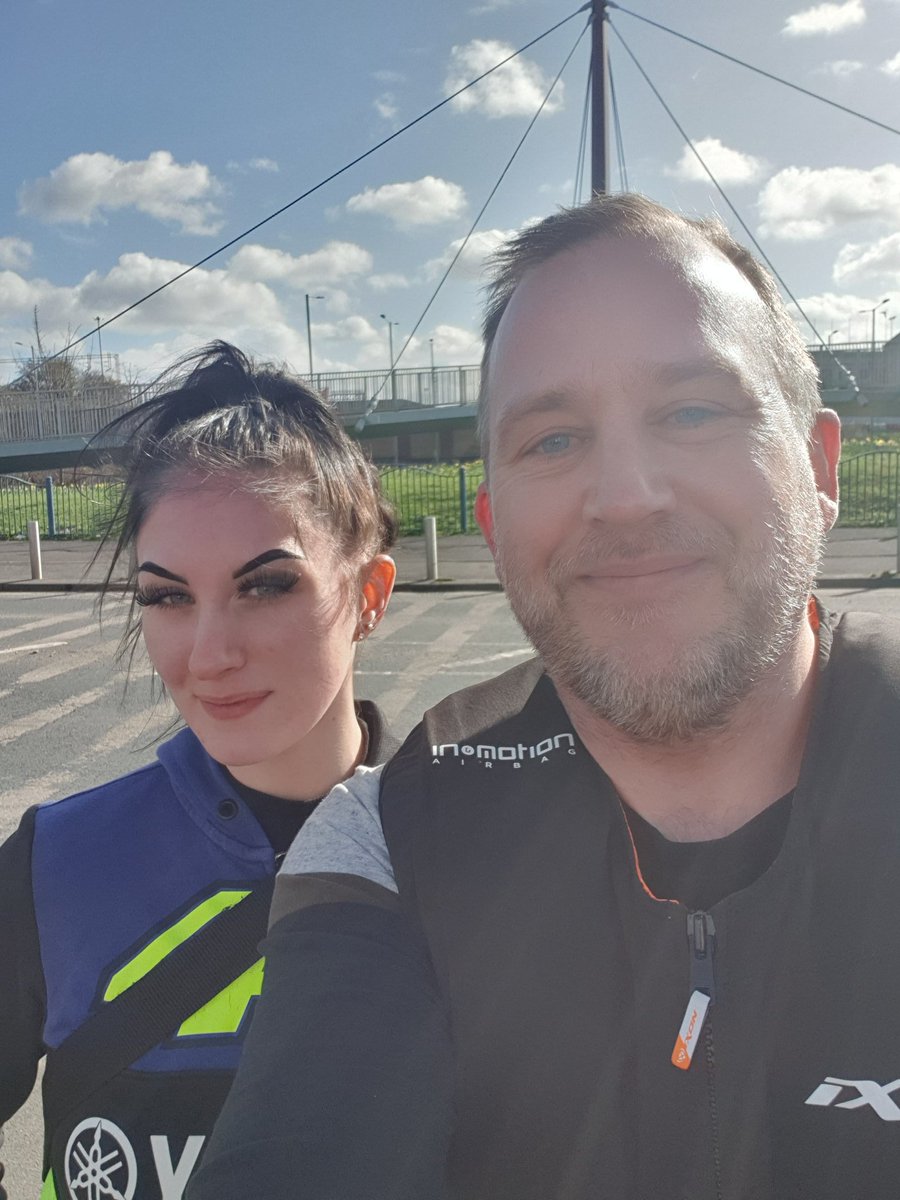 ejb_electrical's tweet photo. Great morning spent with my daughter @little.miss.biker.chick checking out the legendary @acecafelondon_official made all the better by the fact the sun was shining for a change..😂😂
And as always I was sporting my @inandmotion airbag vest 👌👊👍 https://t.co/vL3n1SXbRU