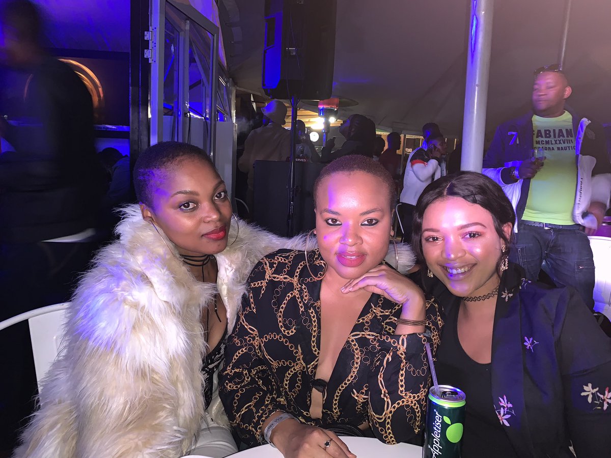 DJHomecoming's tweet image. #DeepInTheCity 🙌🔥😍❤️
#MojaCafe