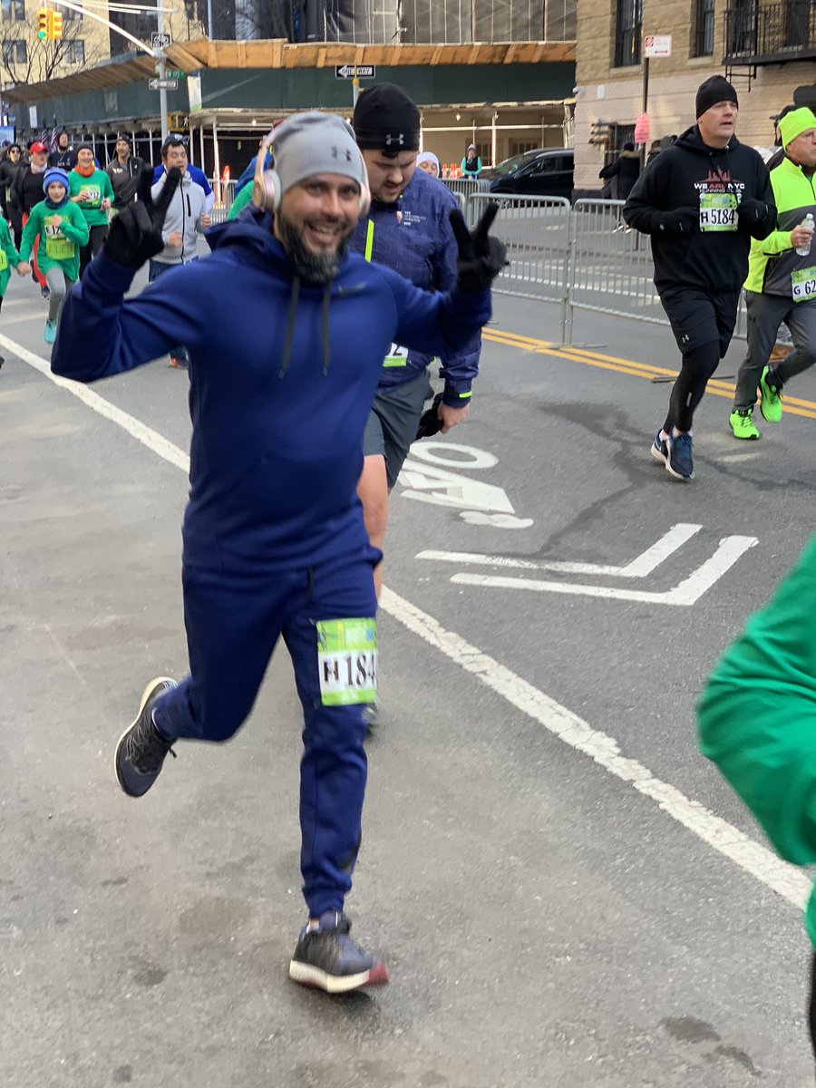 eljefe_30's tweet photo. Just a normal Sunday running the #WashHeights5K with the best run group out.
On to NYC Half Training 🏃🏽♂️🏃🏽♀️💪🏽🥇
#Runfam #NERules #Weneedtogetserious #Runnerscorner https://t.co/MbOxPUZ9km