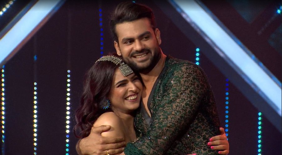 princisharma14's tweet photo. Today I m getting so emotional after seeing the emotions , love , pain , intensity in #ViRima .You always see very happy together as you get relief when you both are next to each other ...May God make you a life partner of each other with full of happiness and love ❤️😘😘😘😍😍😍 https://t.co/GgblLGpV1E