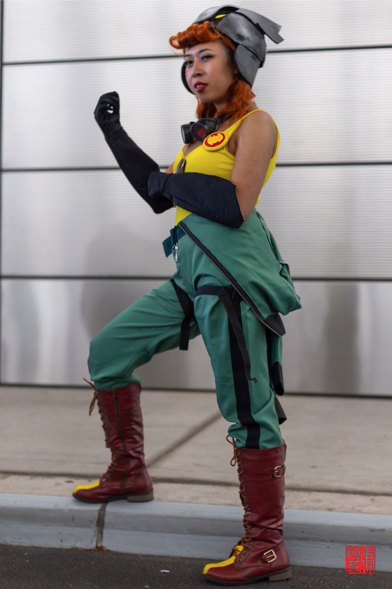 FoodAndCosplay's tweet photo. Bombshell Hawkgirl
#Cosplay by sopha0127 (IG)
Photos by @FoodAndCosplay
Taken at @NY_Comic_Con 2019
#bombshellhawkgirl #dcbombshellscosplay #bombshellsunited #antluciabombshell #1940sfashion #flymetothemoon #bombshellbabe #thanagarian #hawkgirlcosplay
.
https://t.co/AeUQ1LmJIm https://t.co/81kmy72LpE