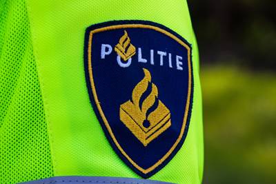 Politie met tientallen voertuigen op weg naar Ochten, mogelijk sprake van schietpartij ..