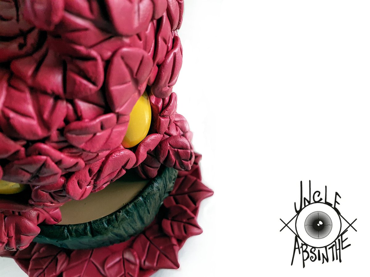 UncleAbsinthe's tweet image. Fake Plastic Teas are back for @toyconuk this year on the Lunartik x @flatties10years x @jampackedstickers booth....super limited to one of each size ☕💛🧡

#uncleabsinthe #lunartik #flatties #fansoftea #toyconuk #sculpture #uk #designertoys #art #leaves #nature #fakeplasticteas