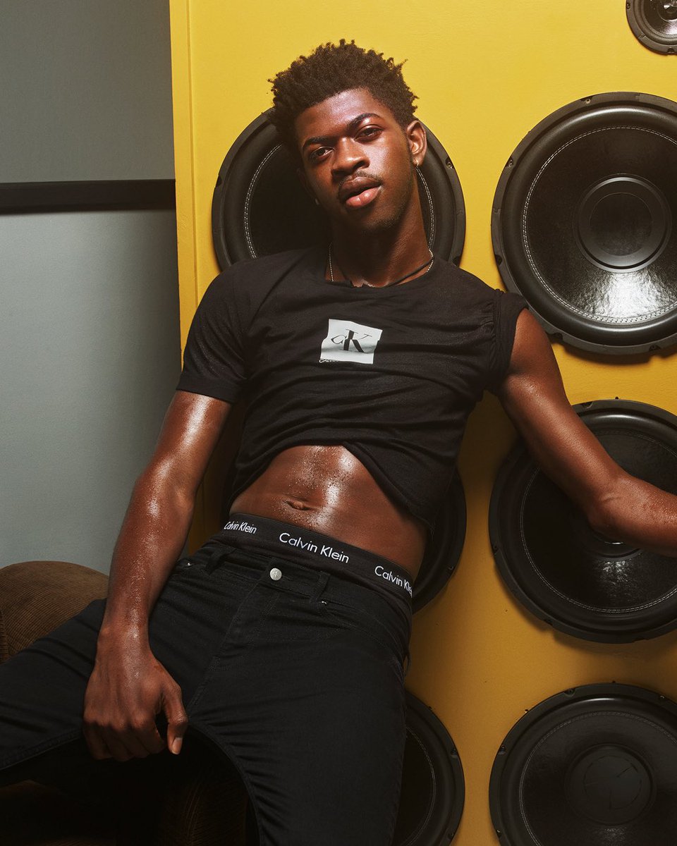 LilNasX's tweet photo. DEAL WITH IT ✨ #MYCALVINS @CalvinKlein https://t.co/7bhViudMPx