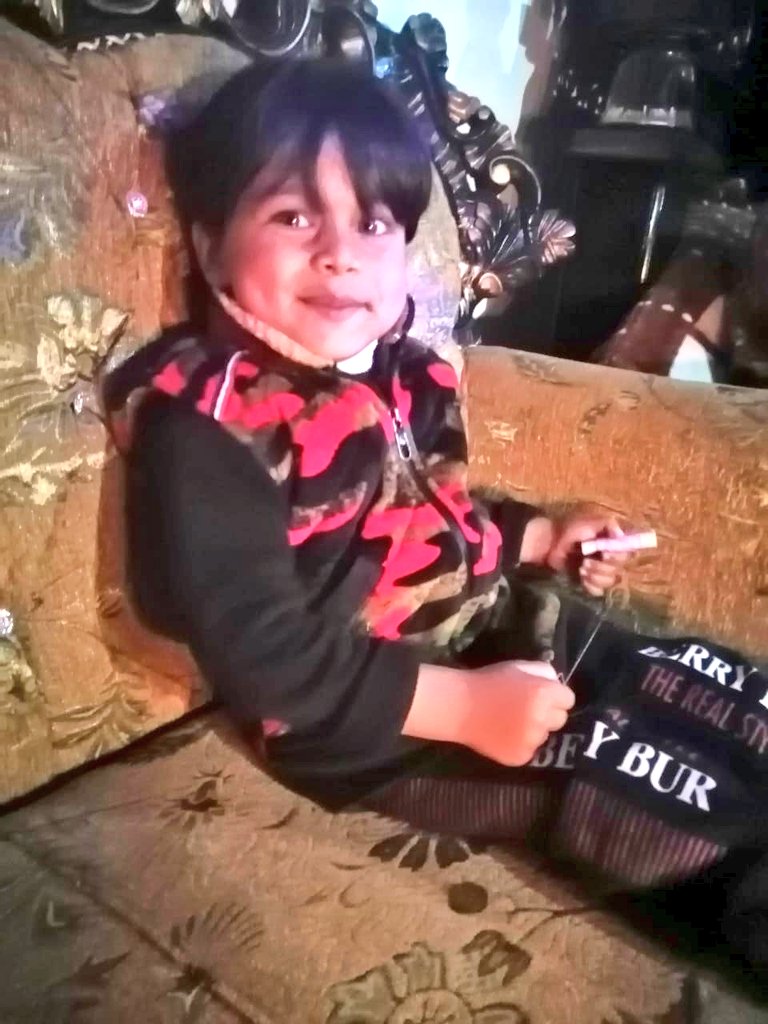 UmarAfridian10's tweet image. Mera piyara bhanjaaa b aya meri Birthday py ❤😍😘
MashaALLAH #Shahzain so cute ALLAH nazr-e-bad sy bachaye ameeen 
@SAfridiOfficial ❤