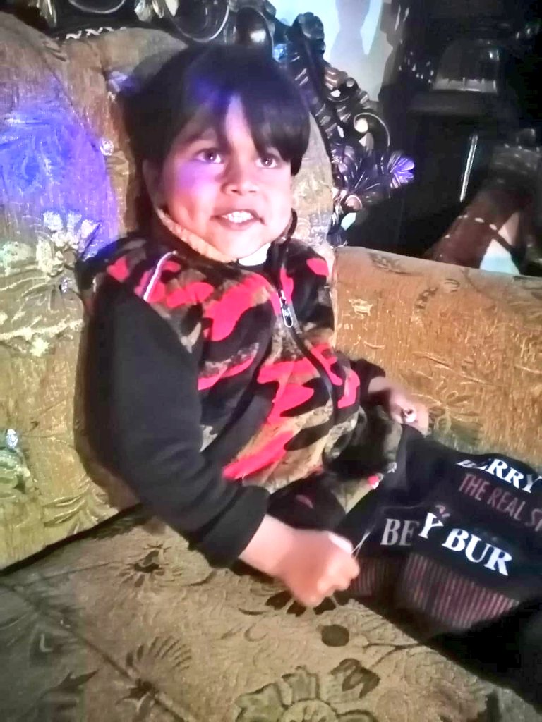 UmarAfridian10's tweet image. Mera piyara bhanjaaa b aya meri Birthday py ❤😍😘
MashaALLAH #Shahzain so cute ALLAH nazr-e-bad sy bachaye ameeen 
@SAfridiOfficial ❤