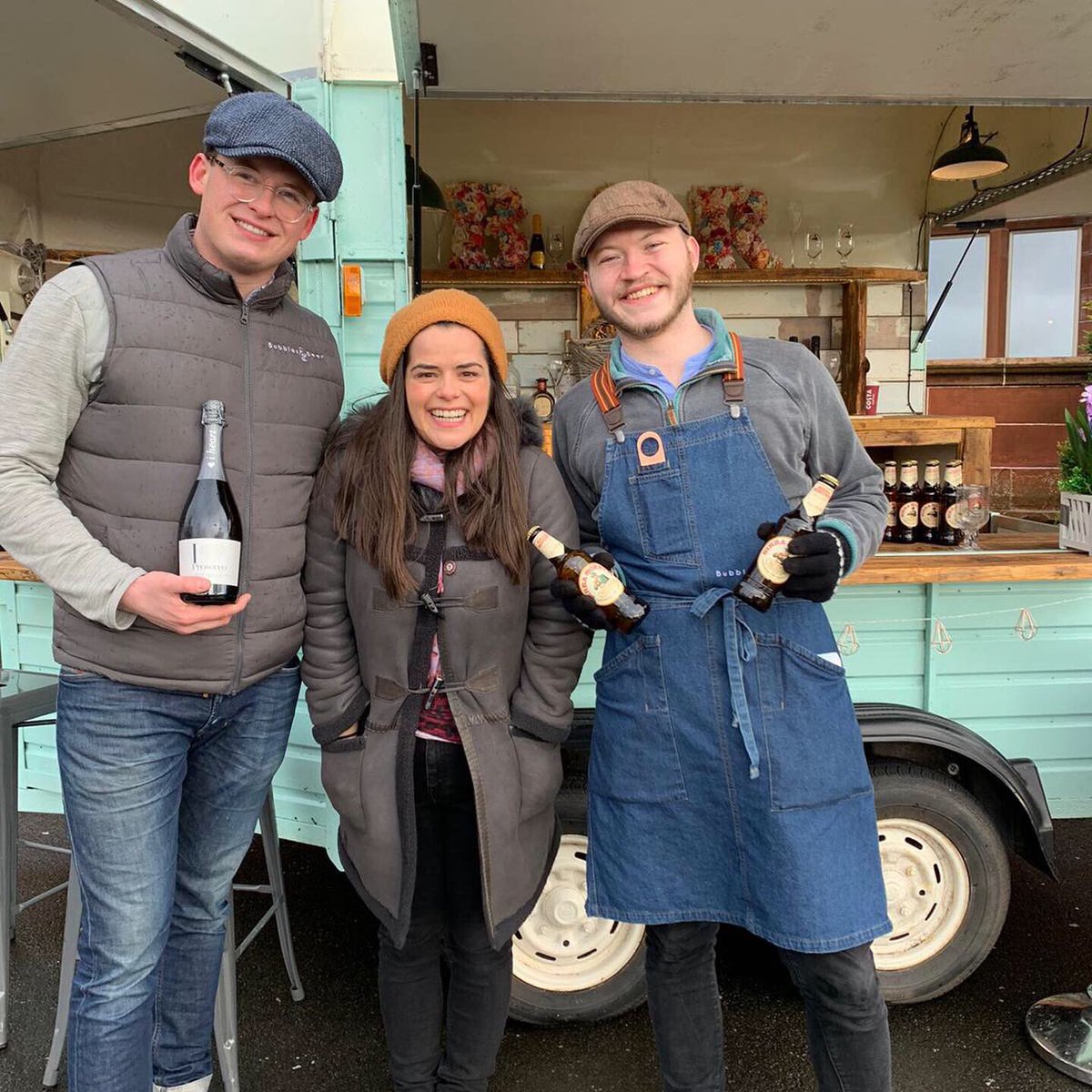 FRANCESTHORBURN's tweet photo. Had a great day out visiting #bubblesandbeer #harryshorsebox Everything you could want for your wedding or special event. Harry and Steve couldn’t have been nicer. Check them out https://t.co/ElhfJRhycZ 💚💙♥️ #notanadjustafan xxx https://t.co/ubv5WPYWES
